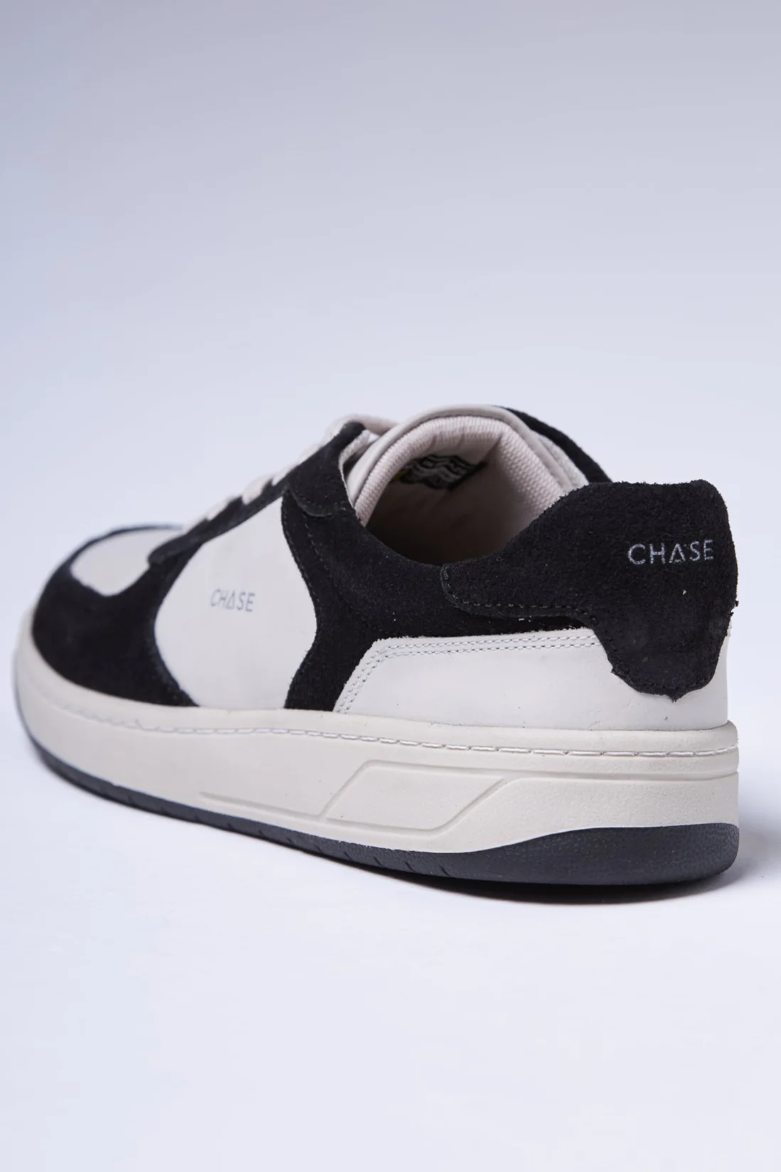 Chase Sneakers One Black - Image 4