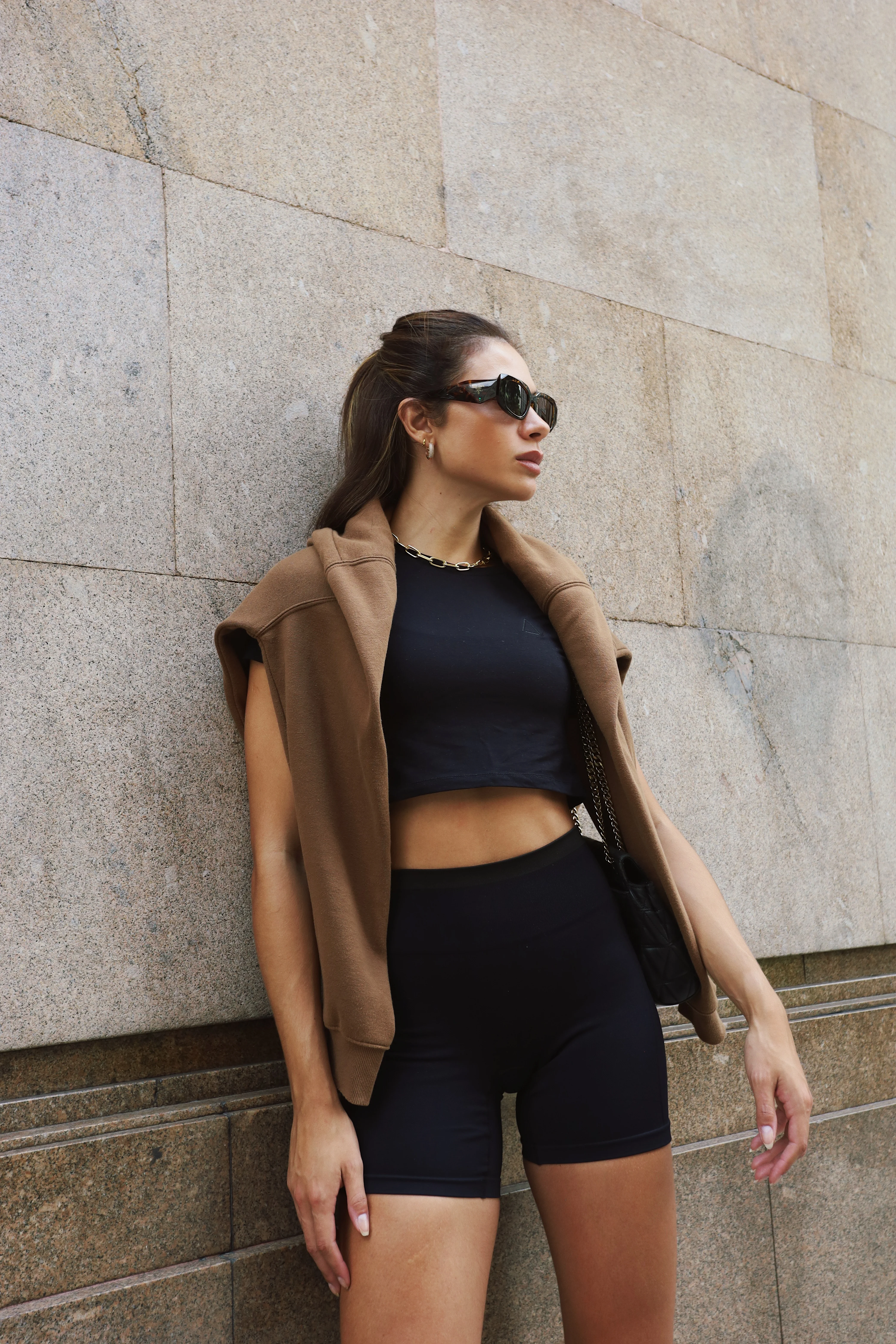 Cropped Essential Black - Image 5