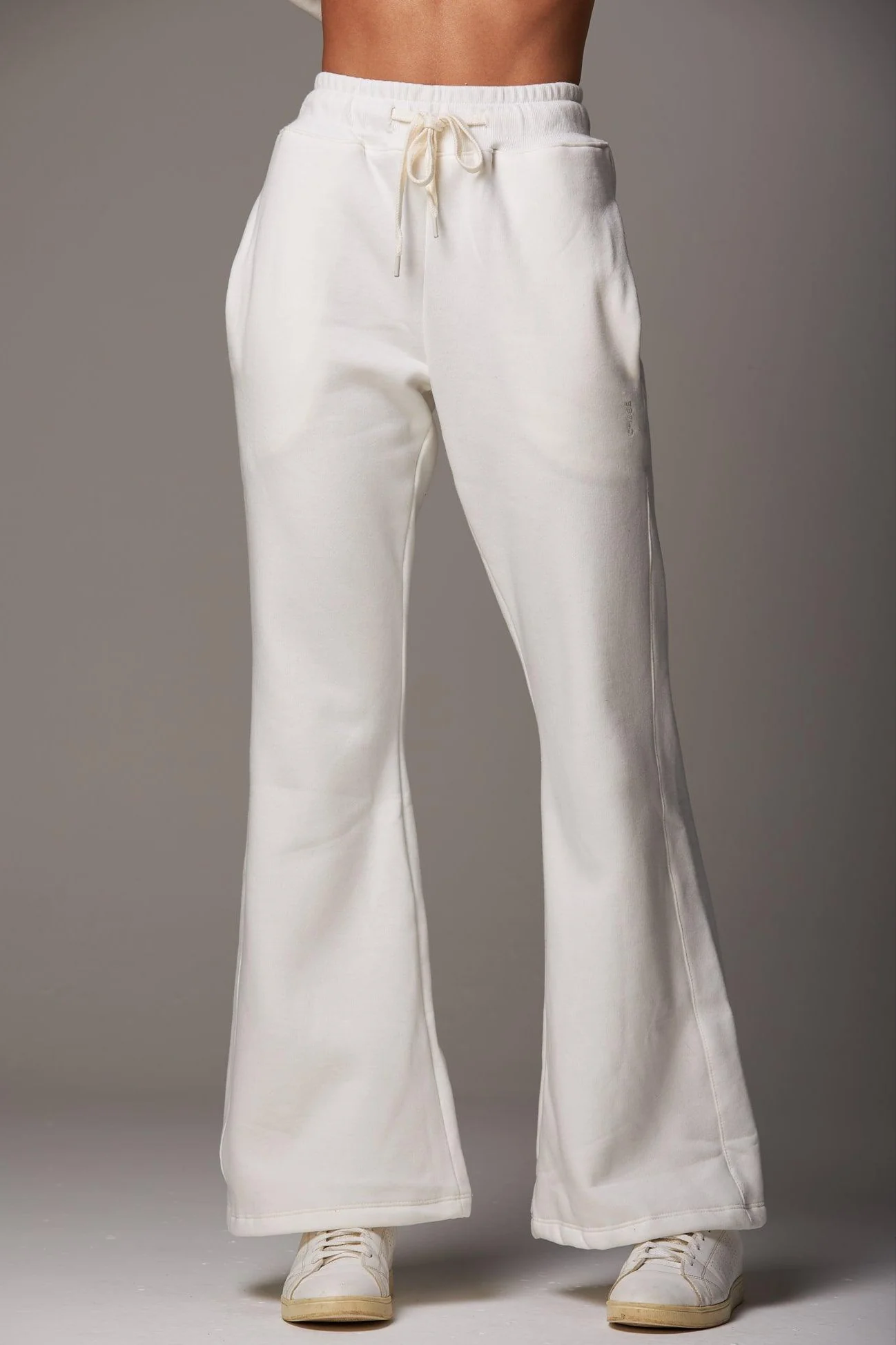 Calça Moletom Straight Flare Off White - Image 3