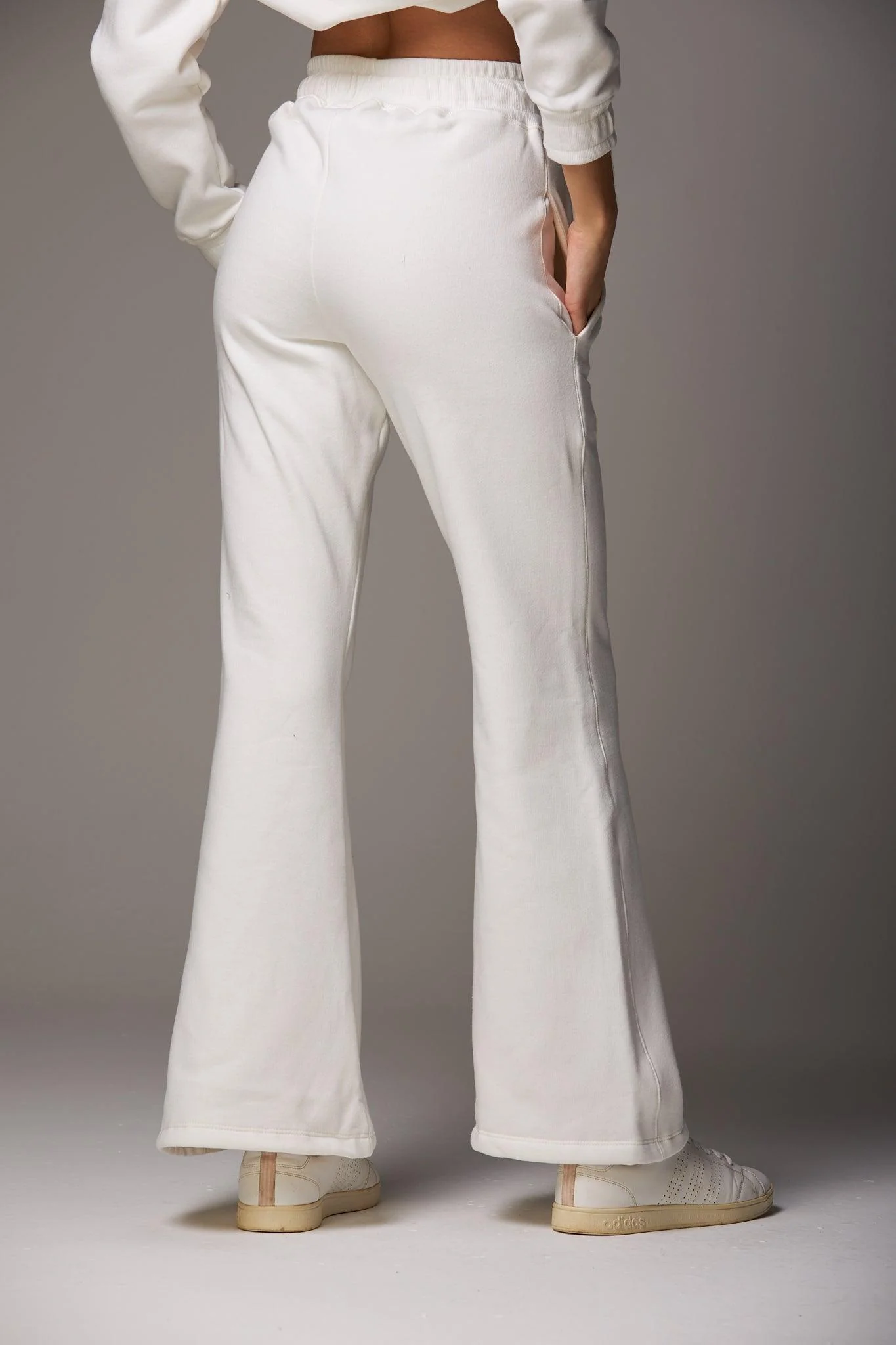 Calça Moletom Straight Flare Off White - Image 4