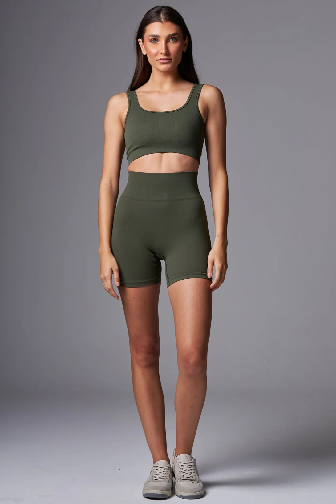 Top Outsider Seamless Jungle - Image 3