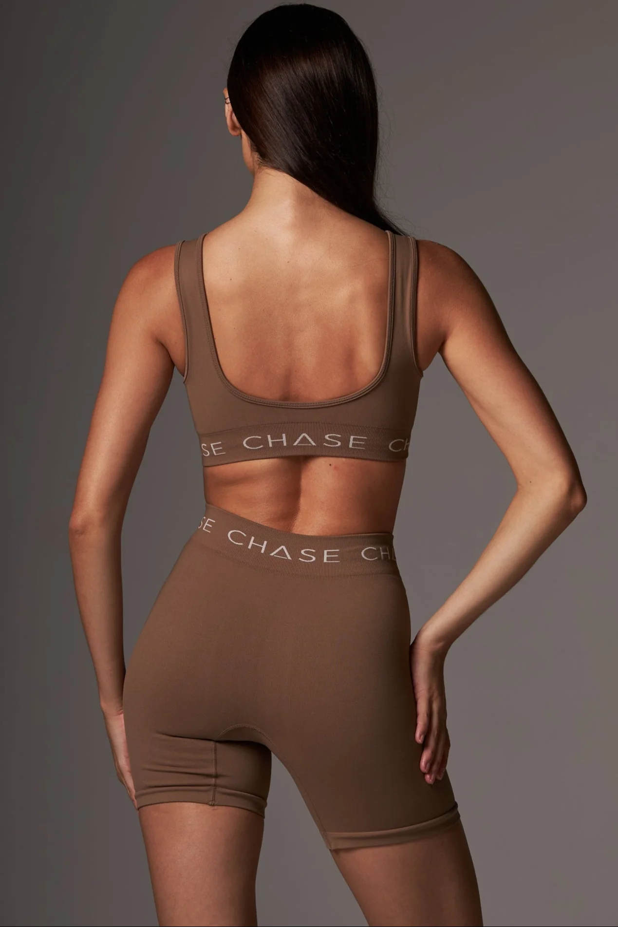 Short Signature Seamless Brown - Image 3