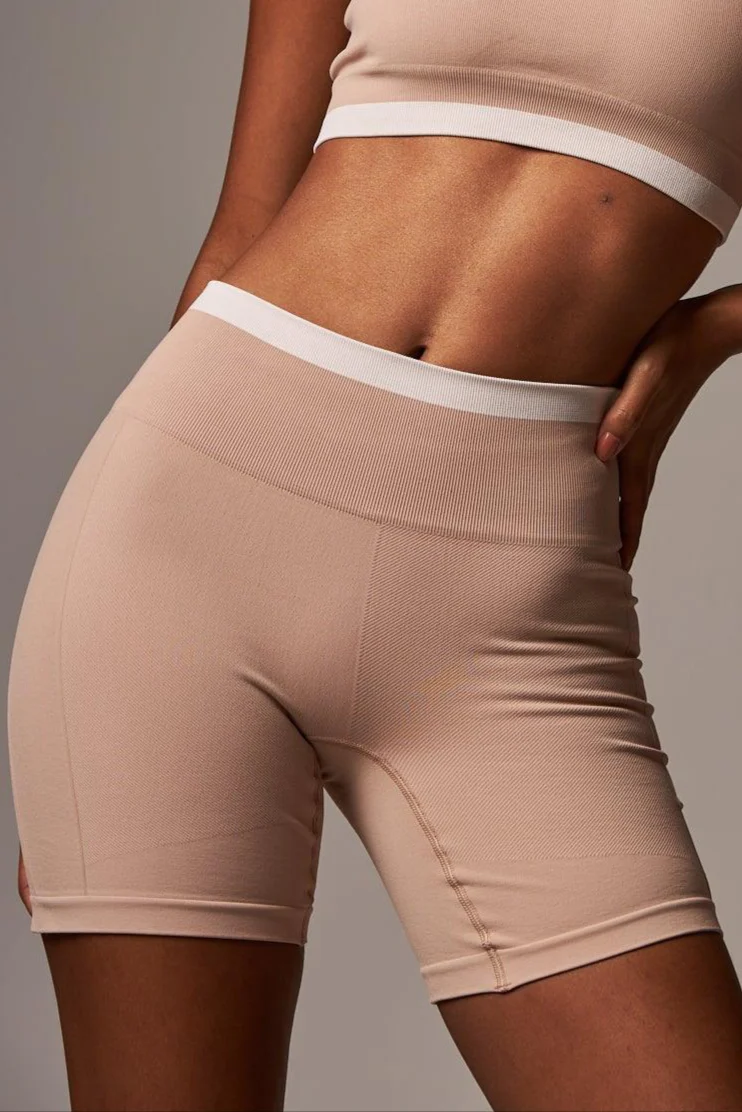 Short Stripe Seamless Brown Nude