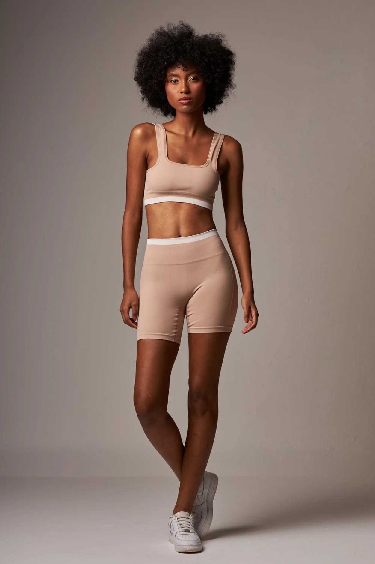 Short Stripe Seamless Brown Nude - Image 2