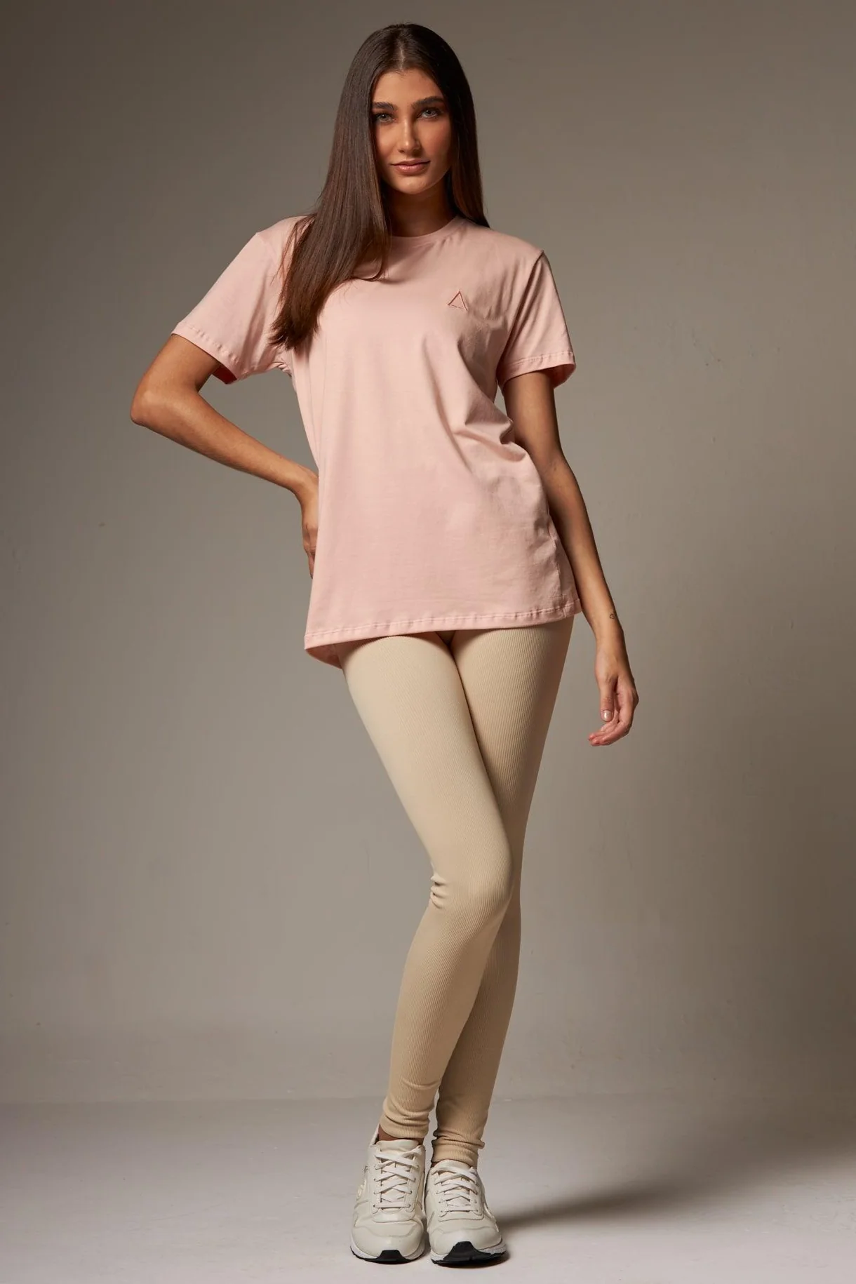 T-shirt Básica Essential Light Pink - Image 3