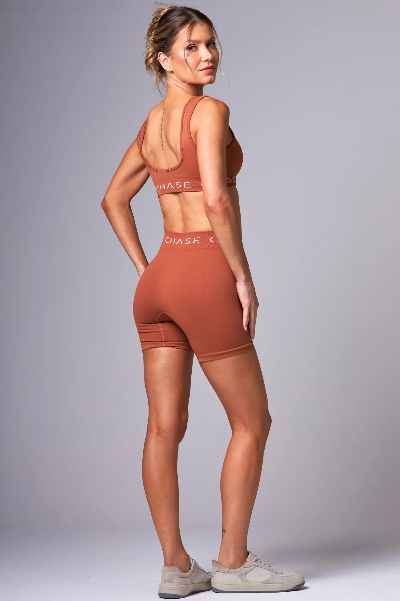 Short Signature Seamless Oak - Image 4